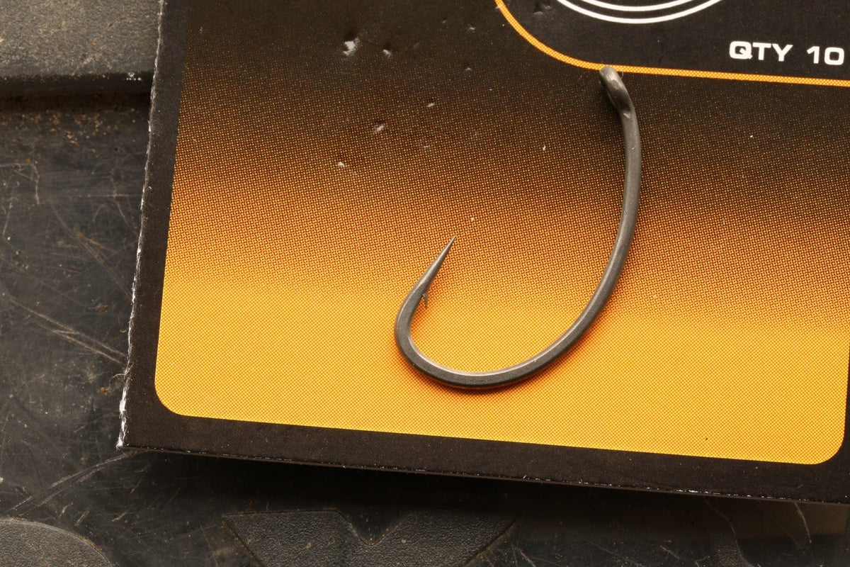 FOX Edges Armapoint Curve Shank Hooks - All sizes (Micro Barbed).
